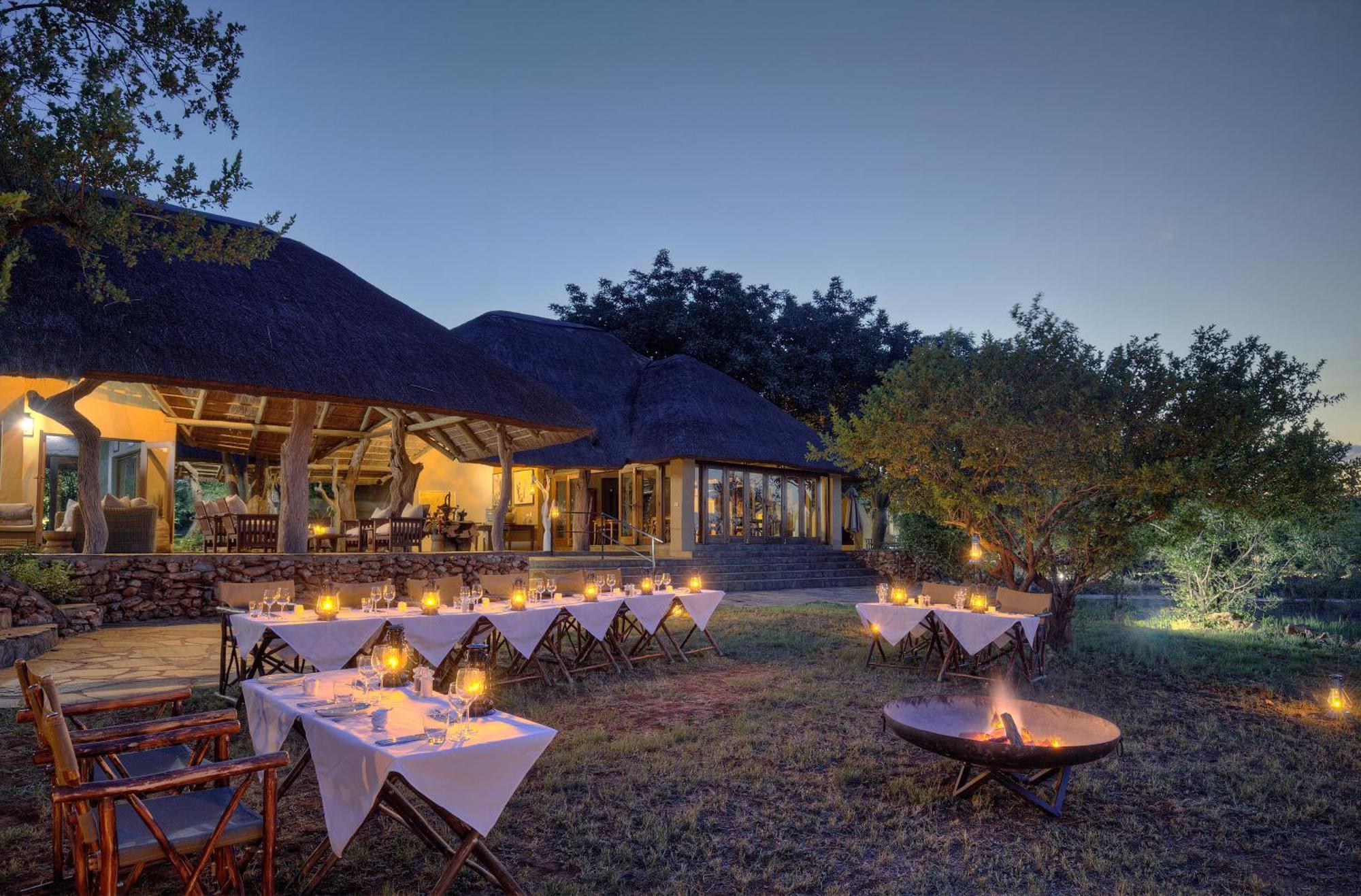 Rhulani Safari Lodge Заповедник Мадикве Экстерьер фото